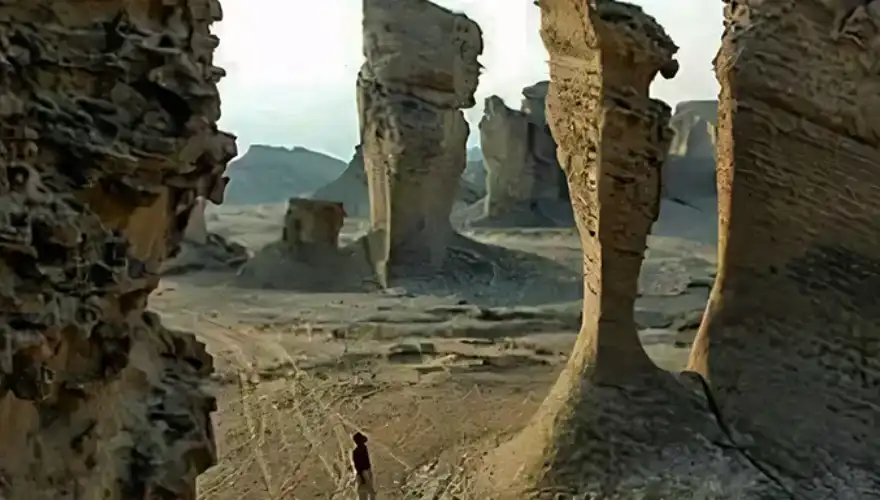 دره تندیس‌ ها قشم