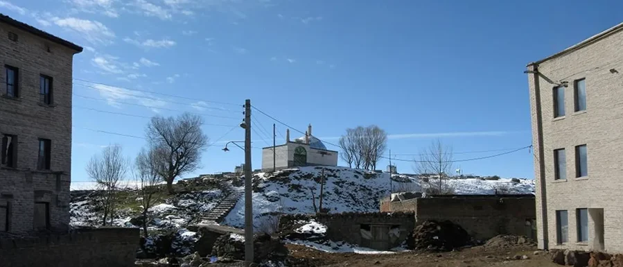 روستای آتشگاه و آتشکده آذر فریق