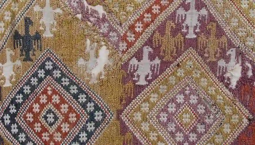 منسوجات و گلدوزی
